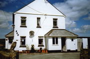 Feature_front_view_2009